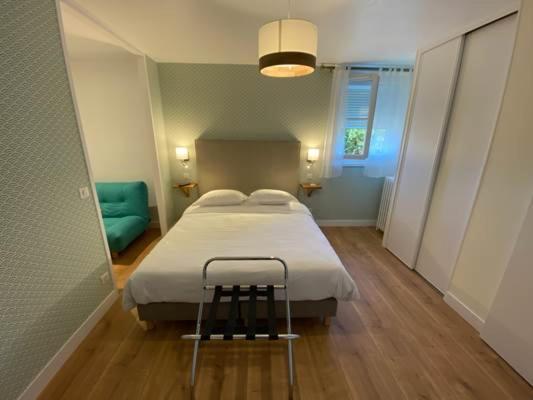Hotel Le Central Boussac  Zewnętrze zdjęcie