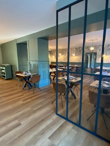Hotel Le Central Boussac  Zewnętrze zdjęcie