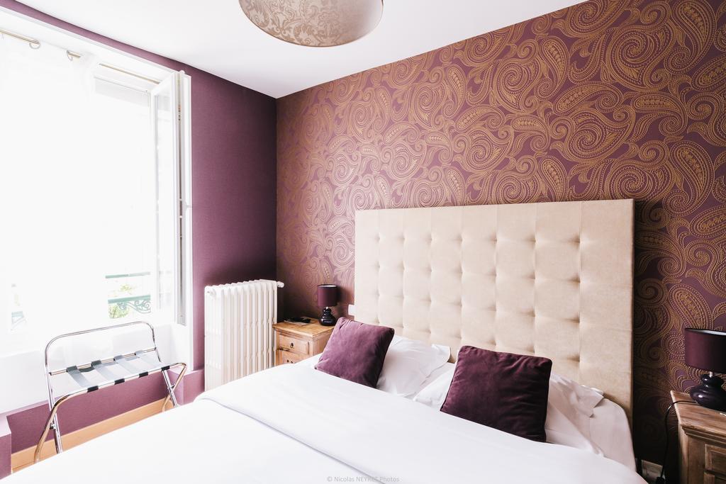 Hotel Le Central Boussac  Zewnętrze zdjęcie