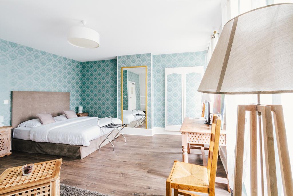 Hotel Le Central Boussac  Zewnętrze zdjęcie
